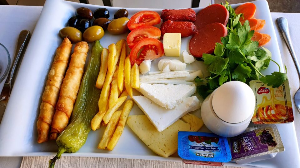 Kahvaltı tabağı